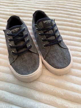 Sperry Navy Canvas Low-Top Sneakers